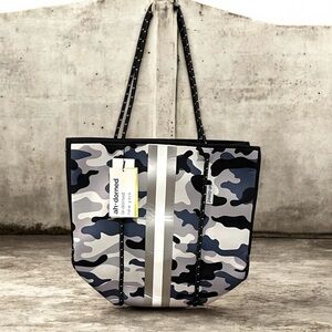 Ah Dorned Camouflage Neoprene Tote BNWT